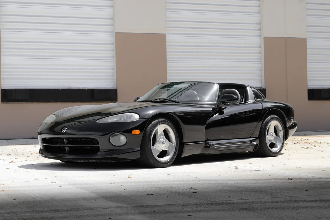 1995 Dodge Viper 1st Gen - Image 2 of 31