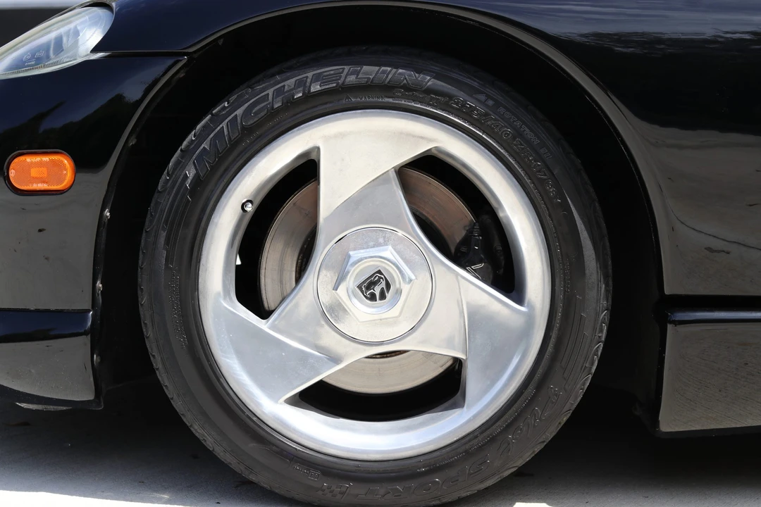 1995 Dodge Viper 1st Gen - Image 23 of 31