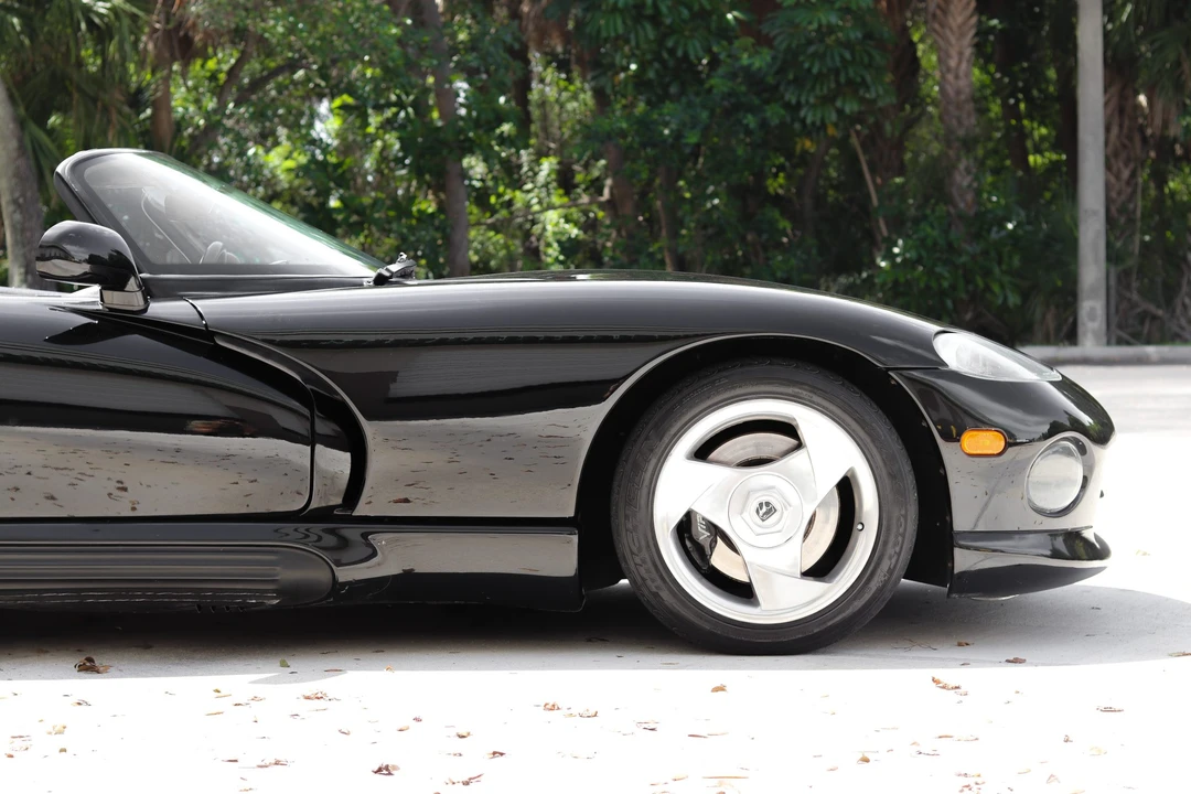 1995 Dodge Viper 1st Gen - Image 15 of 31