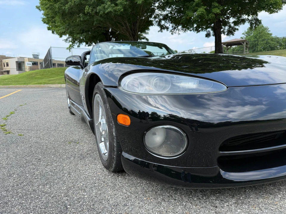 1995 Dodge Viper 1st Gen - Image 28 of 31