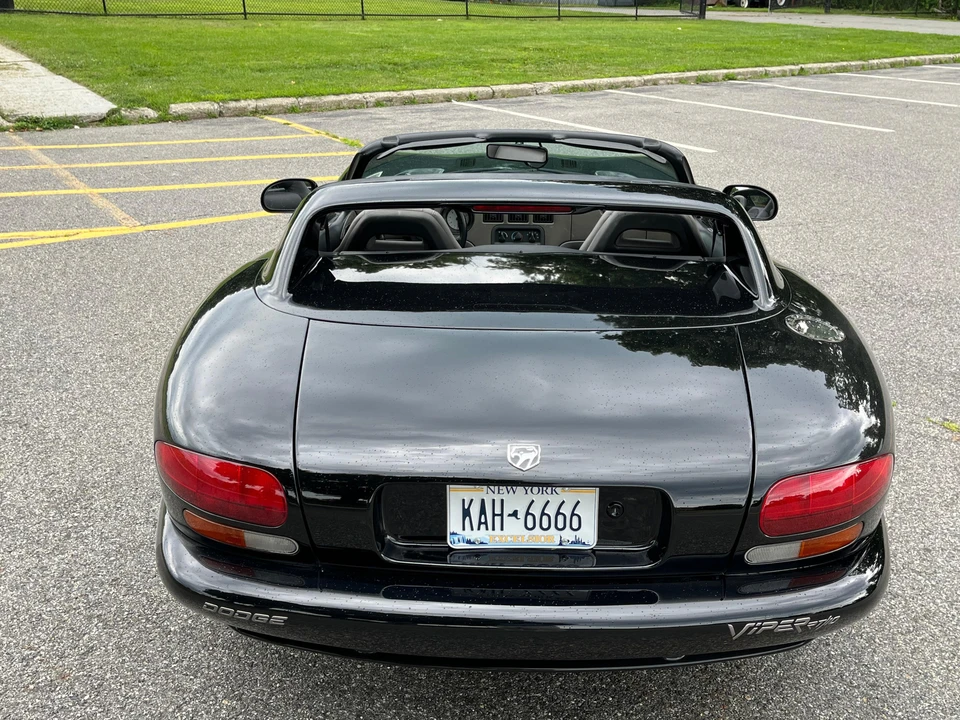 1995 Dodge Viper 1st Gen - Image 17 of 31
