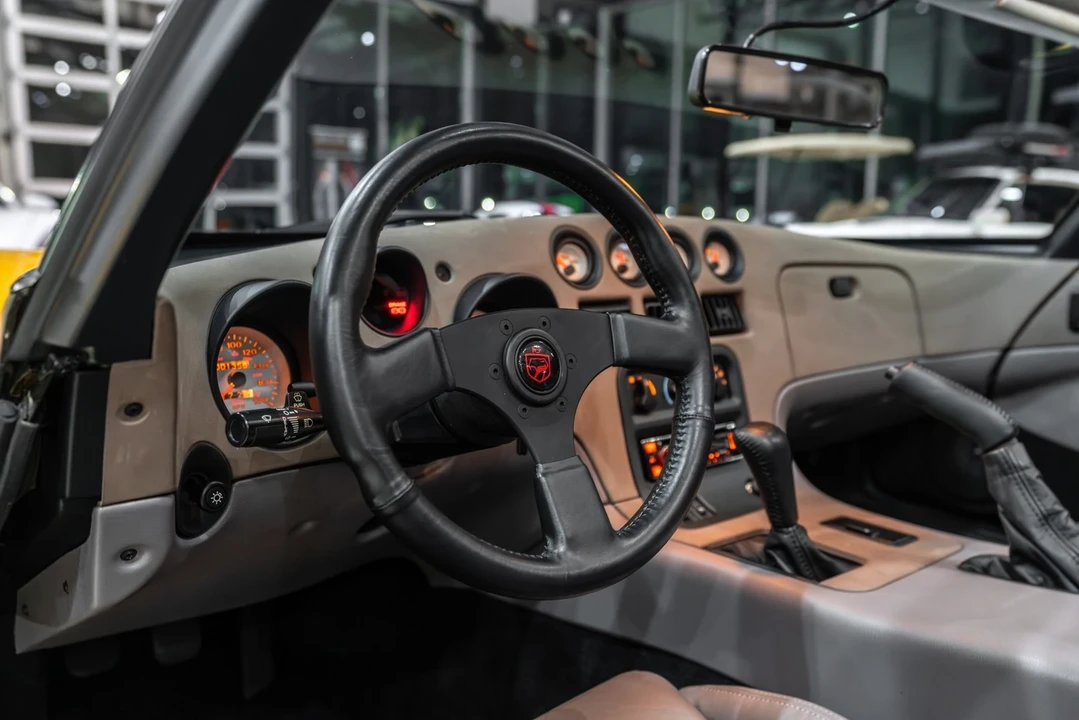 1995 Dodge Viper 1st Gen - Image 9 of 12