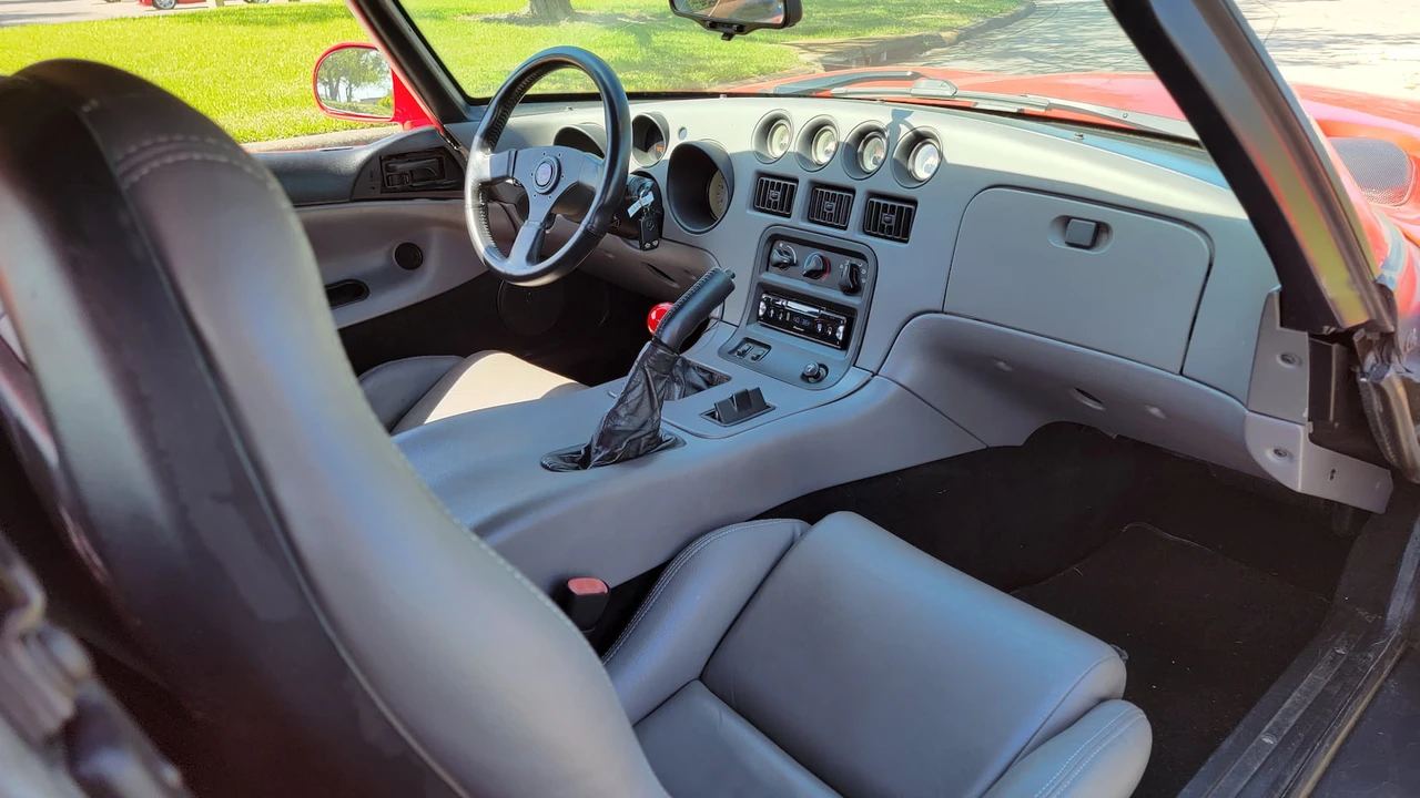 1995 Dodge Viper 1st Gen - Image 4 of 17