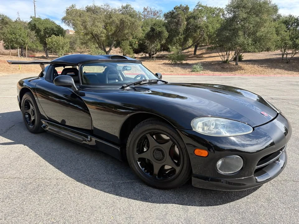 1995 Dodge Viper 1st Gen - Image 2 of 12