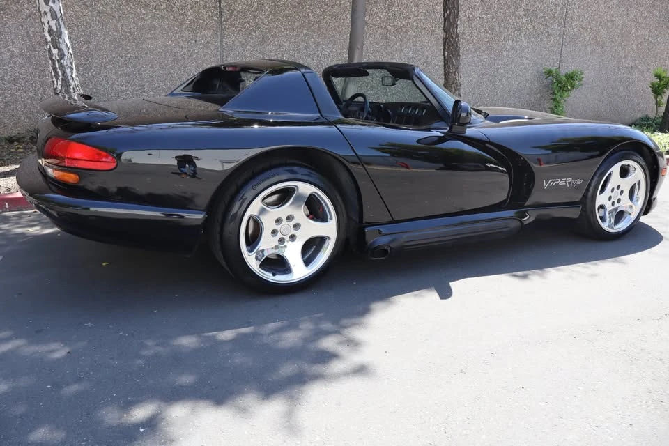 1995 Dodge Viper 1st Gen - Image 15 of 20