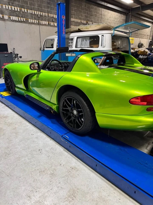 1995 Dodge Viper 1st Gen - Image 2 of 18