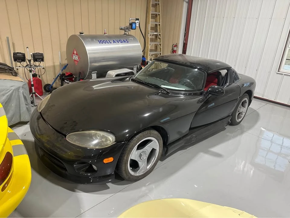 1995 Dodge Viper 1st Gen - Image 2 of 7