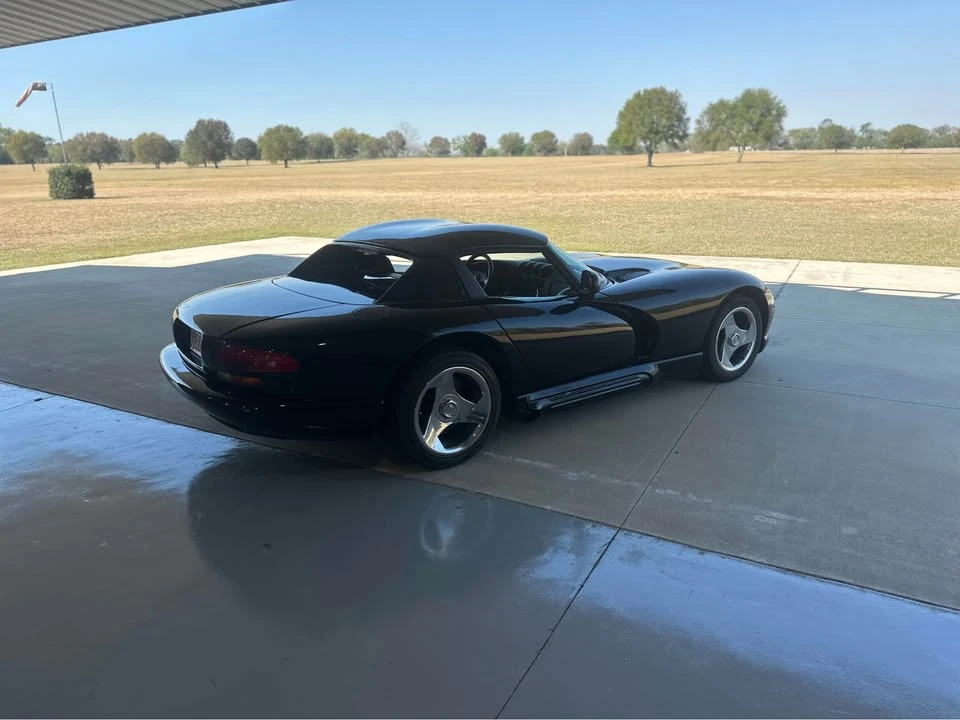 1995 Dodge Viper 1st Gen - Image 2 of 8