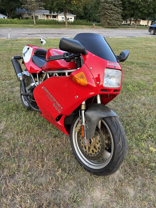 1995 Ducati 750 & 800 & 900 & 1000 - Image 17 of 31