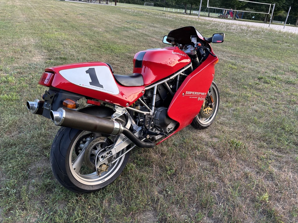 1995 Ducati 750 & 800 & 900 & 1000 - Image 11 of 31