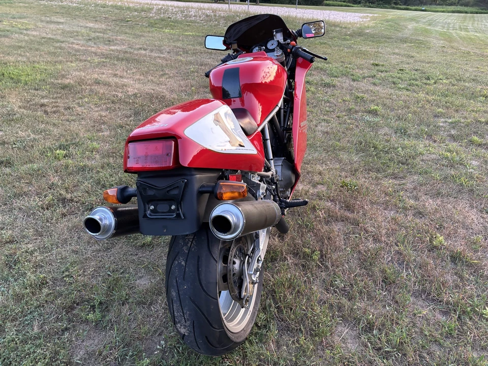 1995 Ducati 750 & 800 & 900 & 1000 - Image 10 of 31