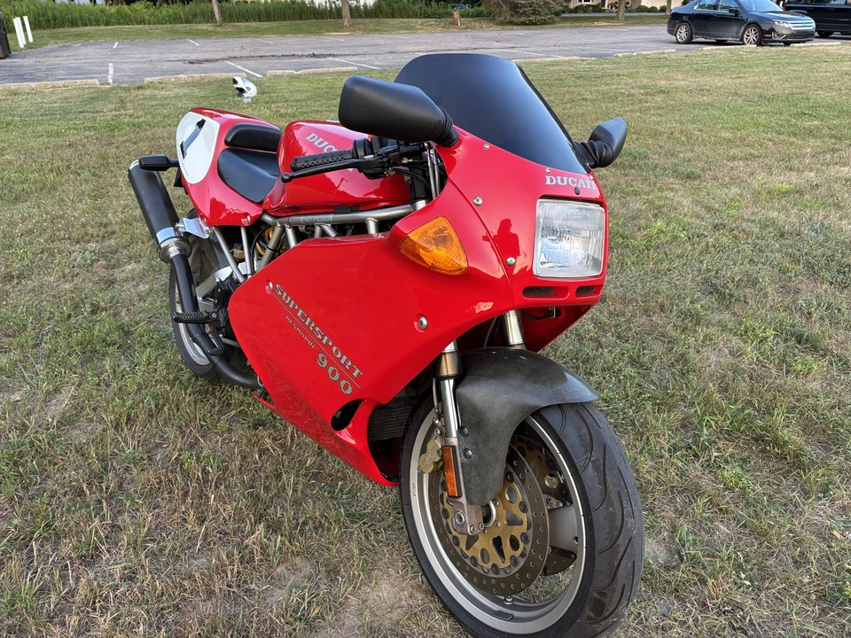 1995 Ducati 750 & 800 & 900 & 1000 - Image 4 of 31