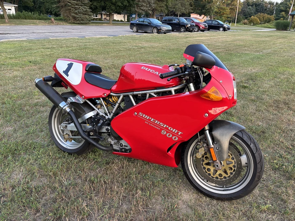 1995 Ducati 750 & 800 & 900 & 1000 - Image 3 of 31