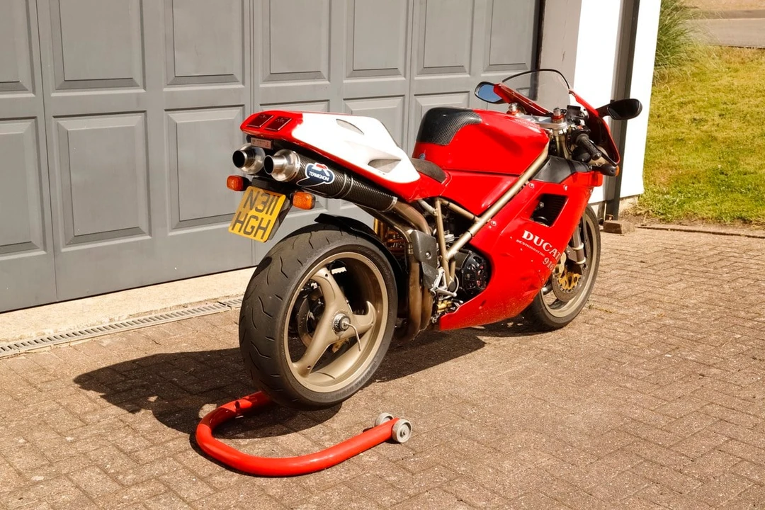 1995 Ducati 916 - Image 6 of 30