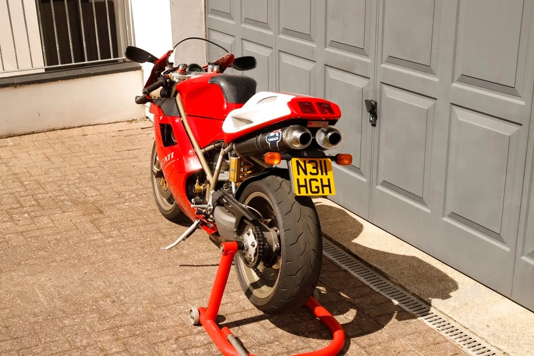 1995 Ducati 916 - Image 19 of 30