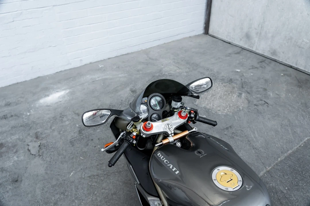 1995 Ducati 916 - Image 18 of 30