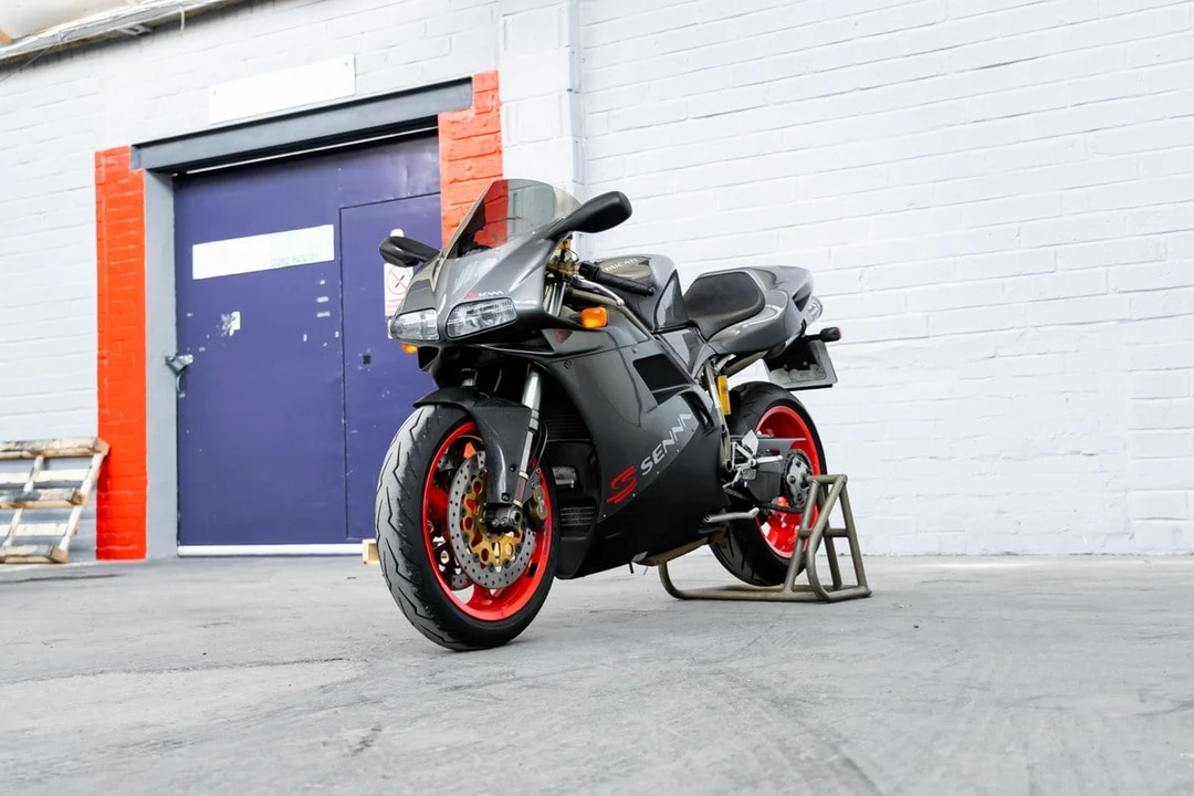 1995 Ducati 916 - Image 10 of 30
