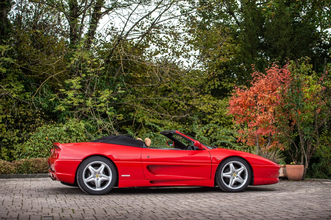 1995 Ferrari F355 Spider - Image 5 of 31