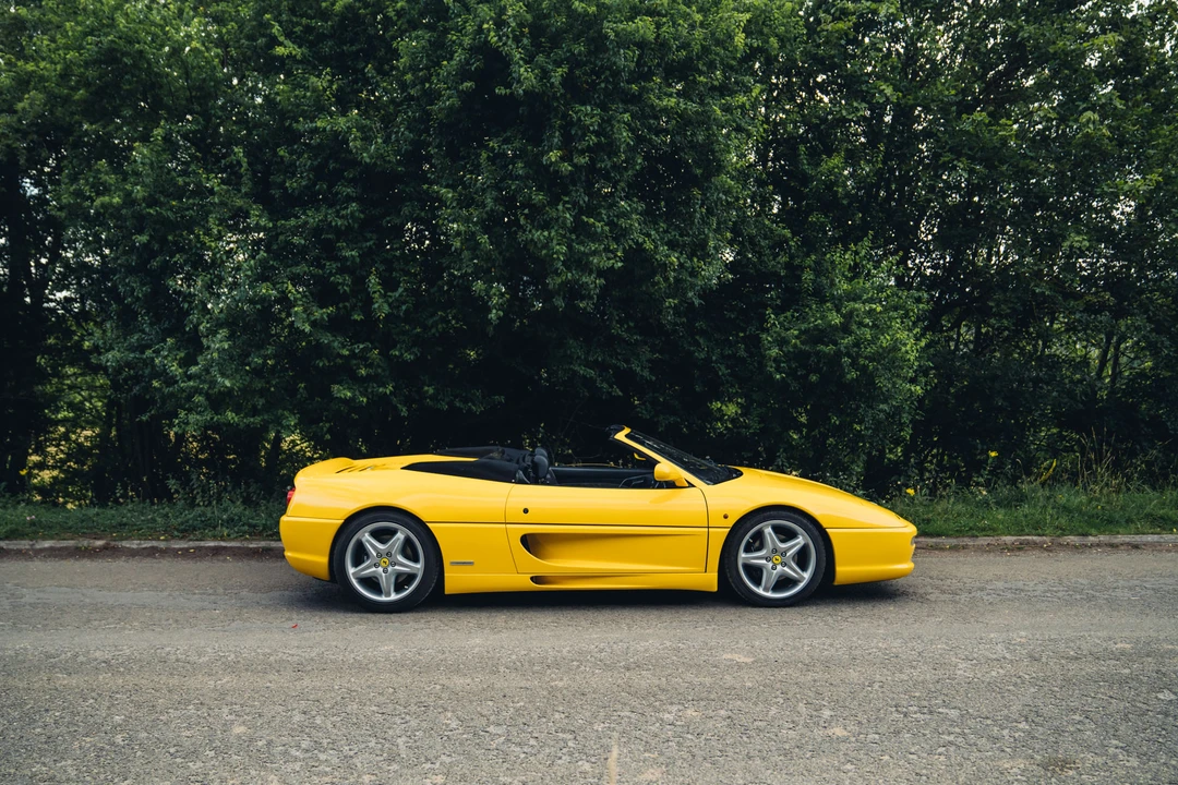 1995 Ferrari F355 Spider - Image 13 of 31