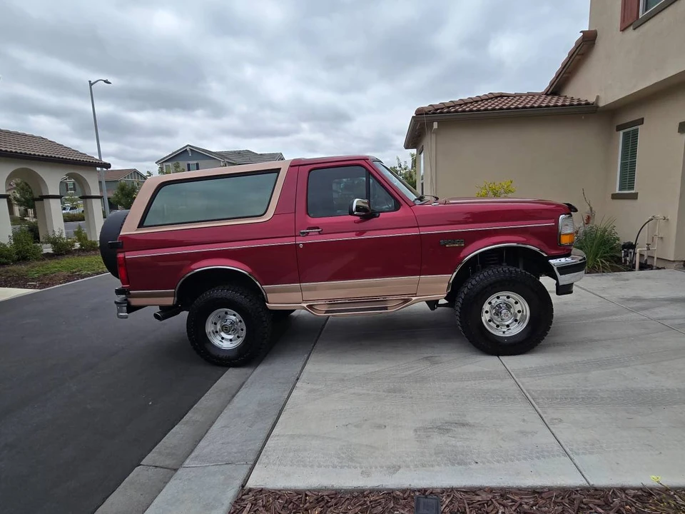1995 Ford Bronco 5th Gen - Image 10 of 24