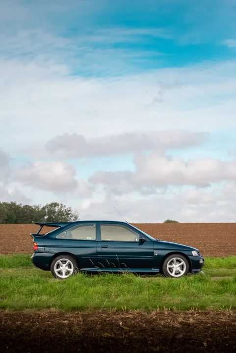 1995 Ford Escort RS Cosworth - Image 23 of 31