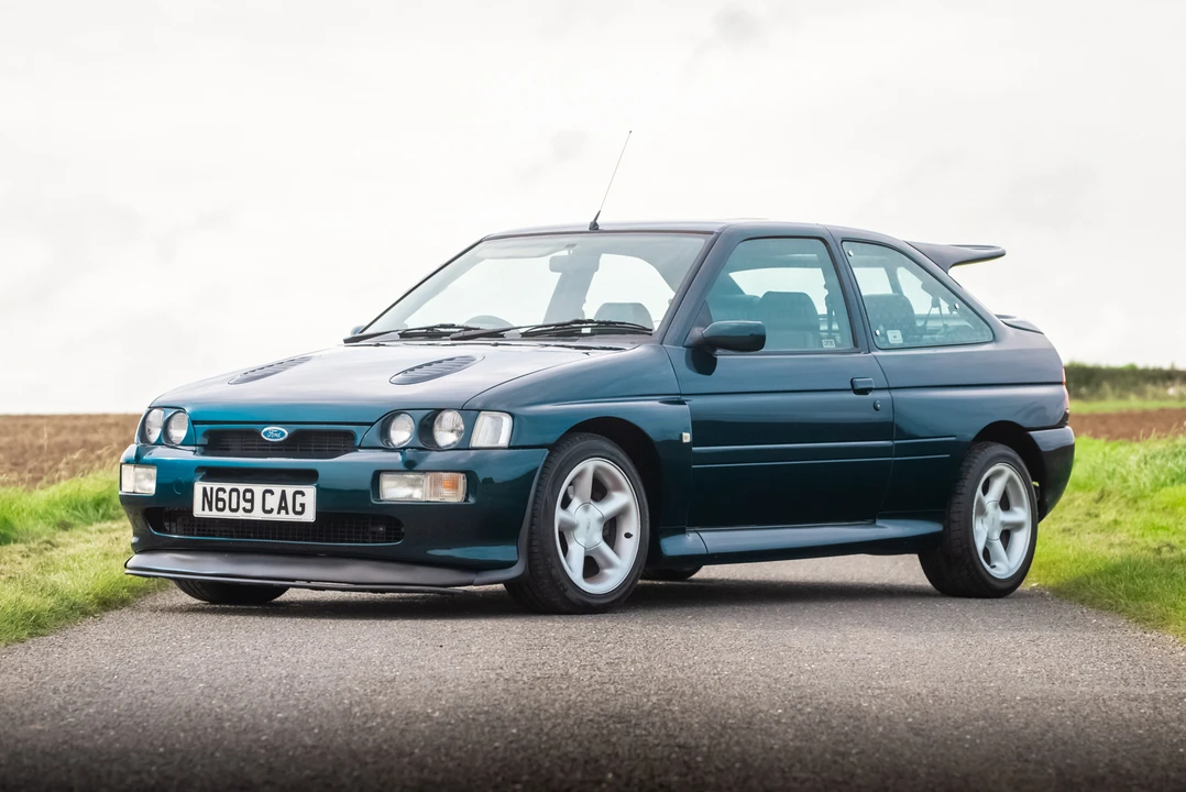 1995 Ford Escort RS Cosworth - Image 2 of 31