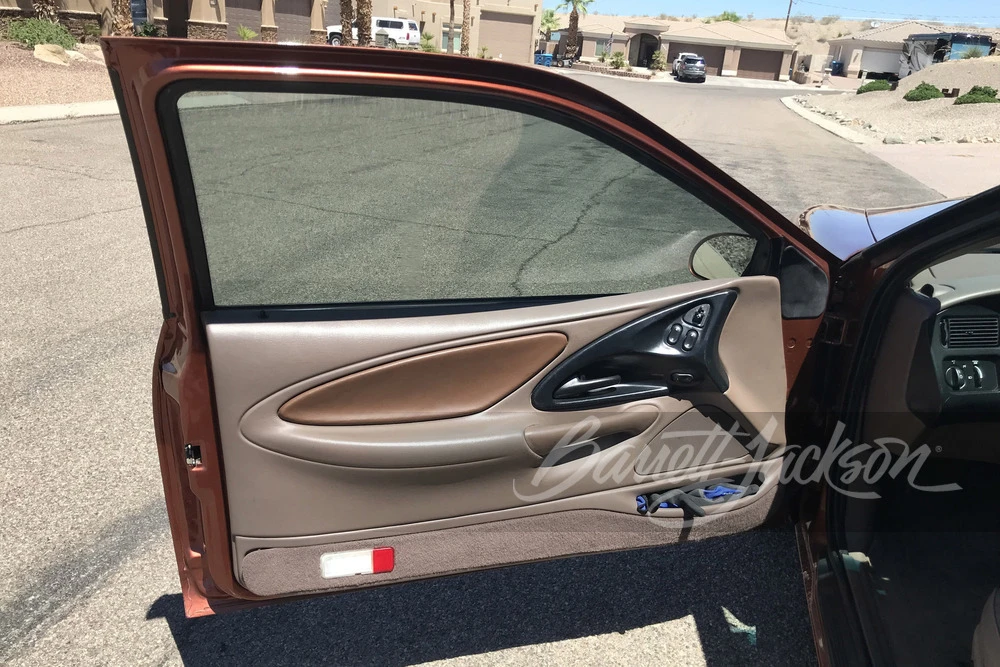 1995 Ford Thunderbird 10th Gen - Image 4 of 17