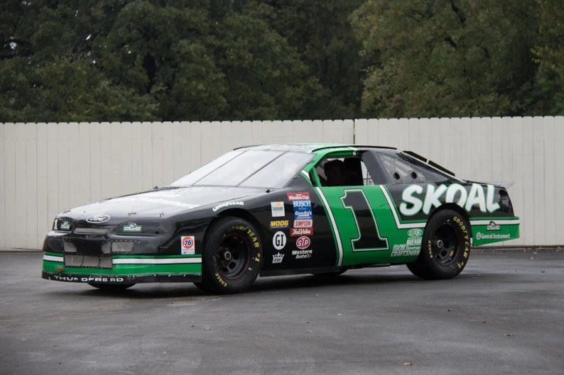 1995 Ford Thunderbird 10th Gen - Image 2 of 5