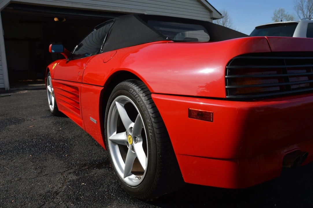1995 Ferrari 348 Spider - Image 26 of 31