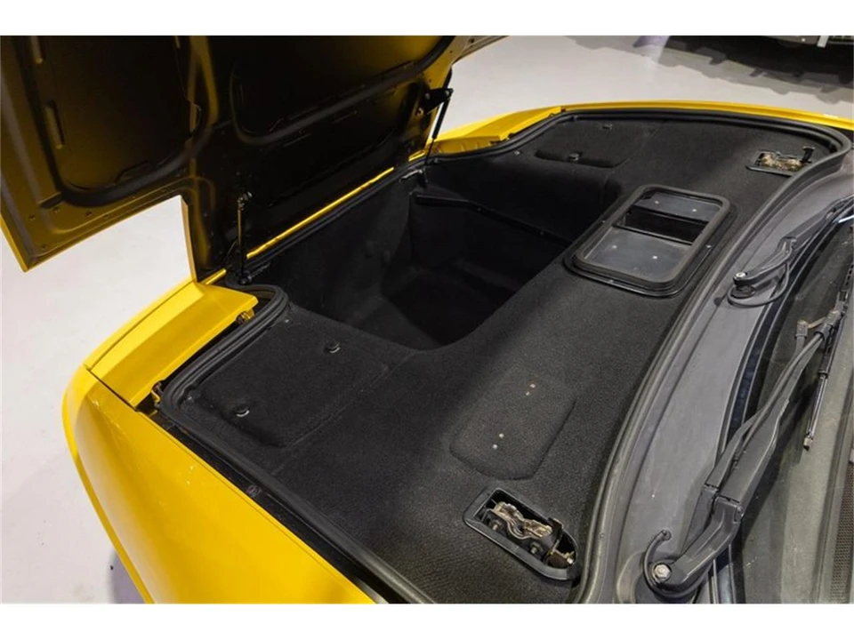 1995 Ferrari 348 Spider - Image 29 of 31