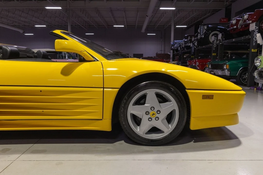 1995 Ferrari 348 Spider - Image 29 of 31