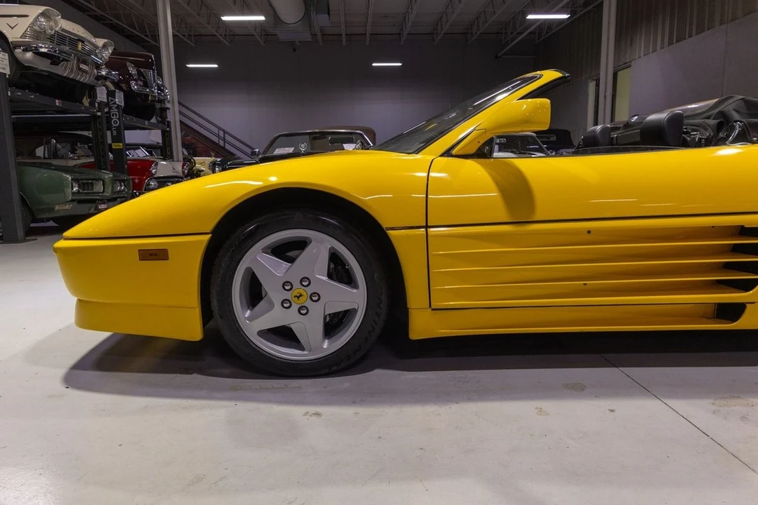 1995 Ferrari 348 Spider - Image 23 of 31