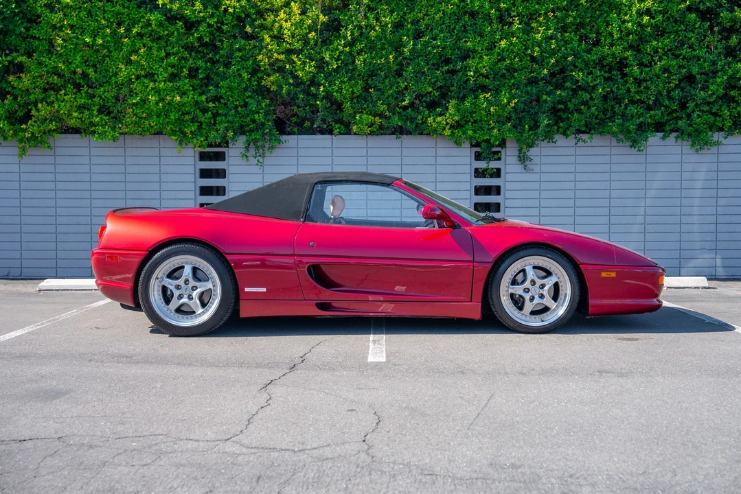 1995 Ferrari F355 Spider - Image 4 of 12