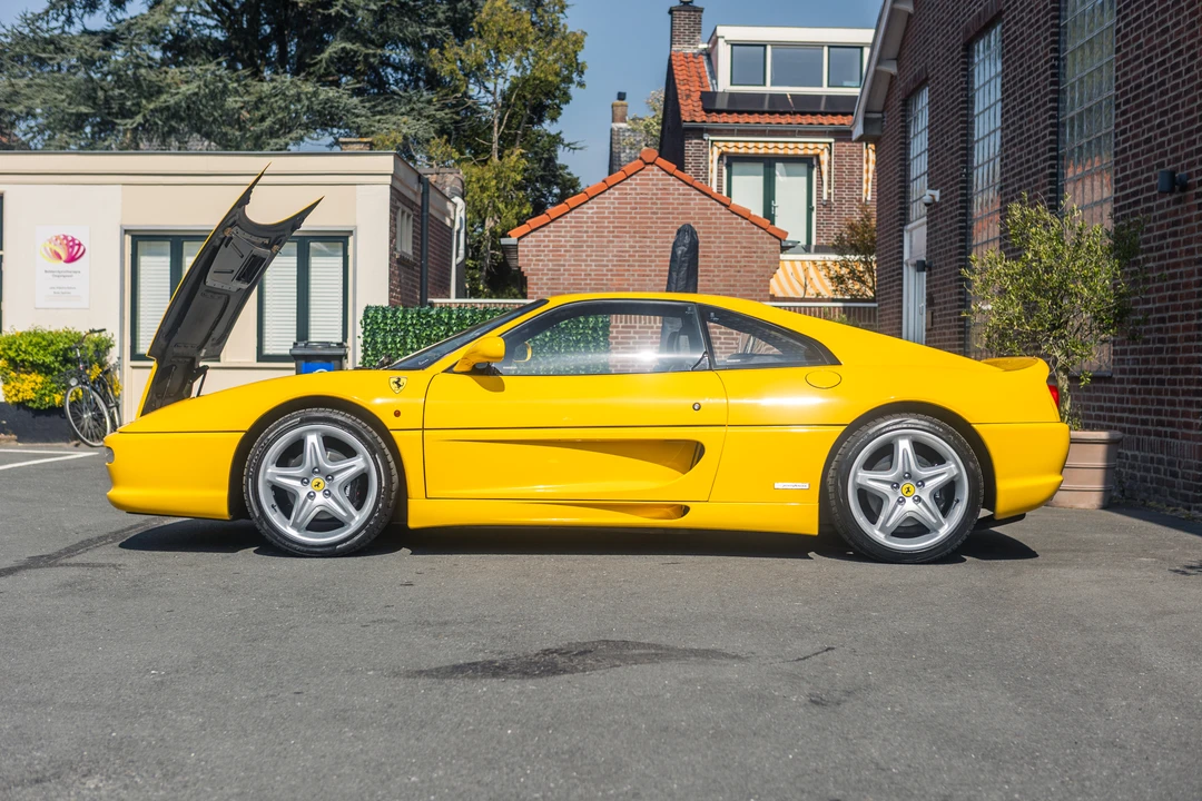 1995 Ferrari F355 Berlinetta - Image 19 of 31