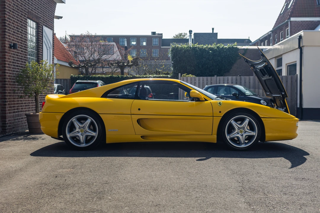 1995 Ferrari F355 Berlinetta - Image 13 of 31