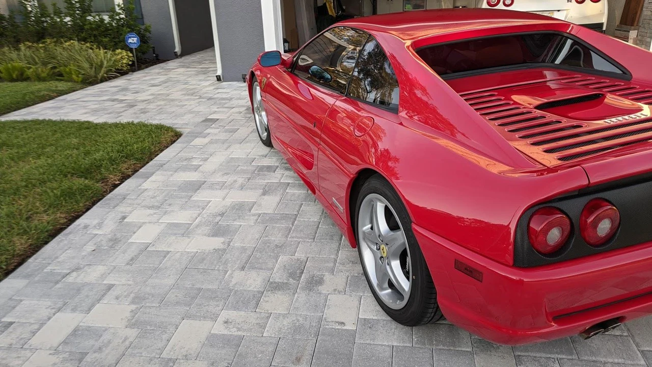 1995 Ferrari F355 Berlinetta - Image 15 of 31