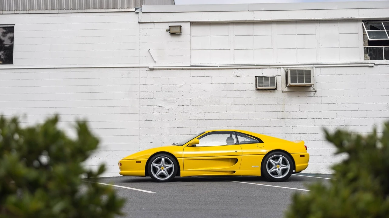 1995 Ferrari F355 Berlinetta - Image 22 of 31