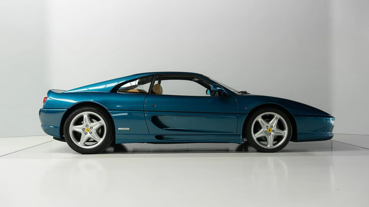 1995 Ferrari F355 Berlinetta - Image 2 of 31