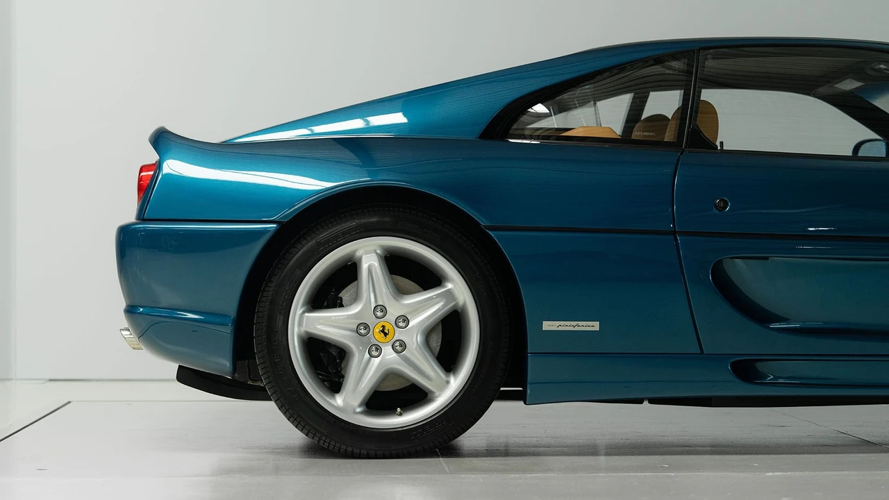 1995 Ferrari F355 Berlinetta - Image 27 of 31