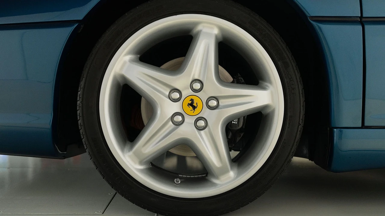 1995 Ferrari F355 Berlinetta - Image 28 of 31