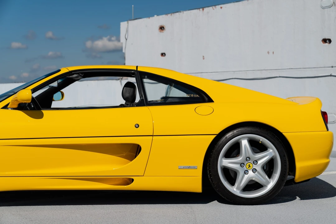 1995 Ferrari F355 GTS - Image 19 of 31