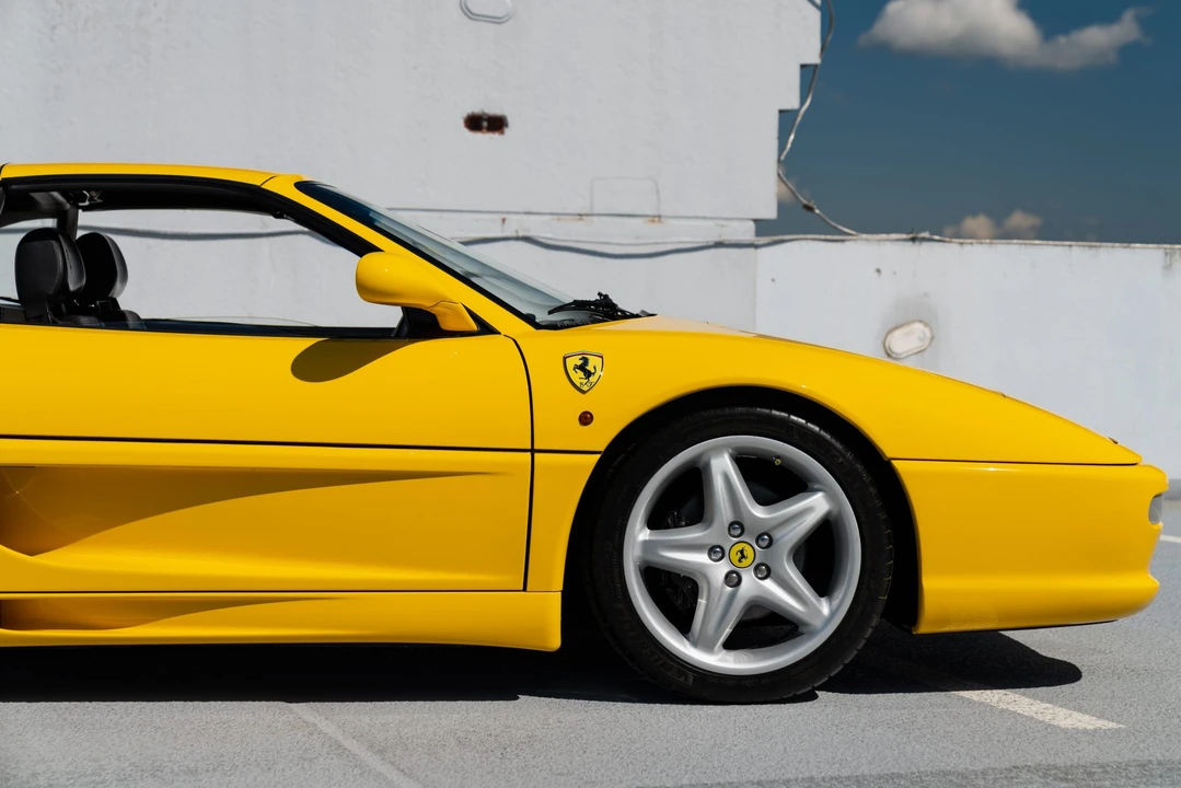 1995 Ferrari F355 GTS - Image 21 of 31