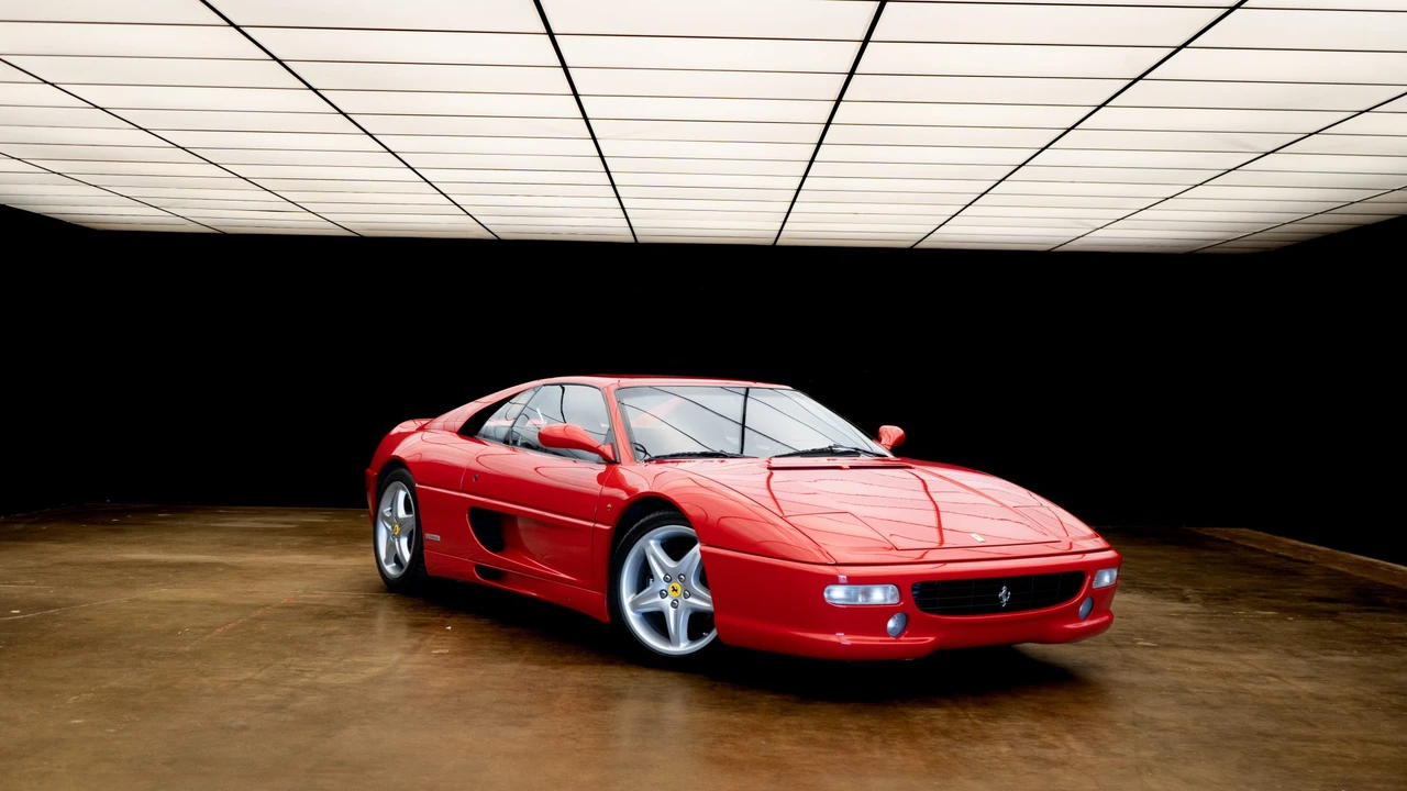 1995 Ferrari F355 GTS - Image 12 of 31