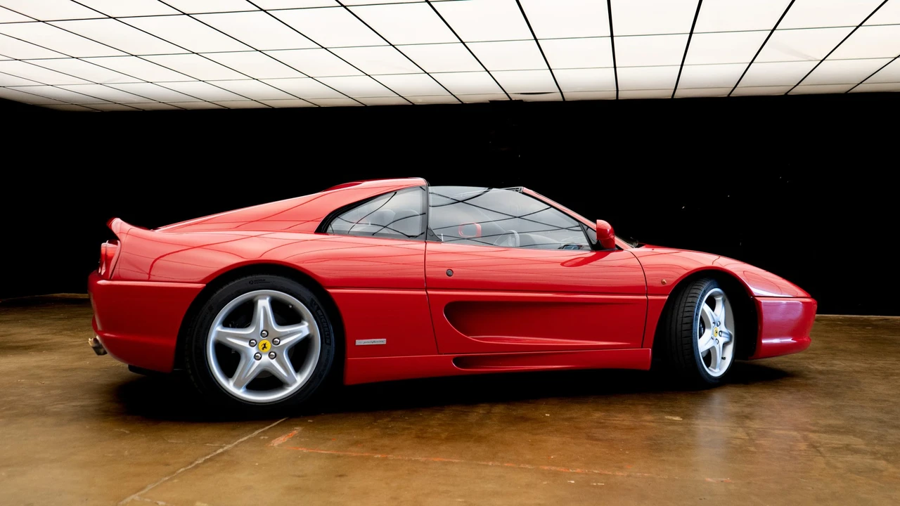 1995 Ferrari F355 GTS - Image 26 of 31