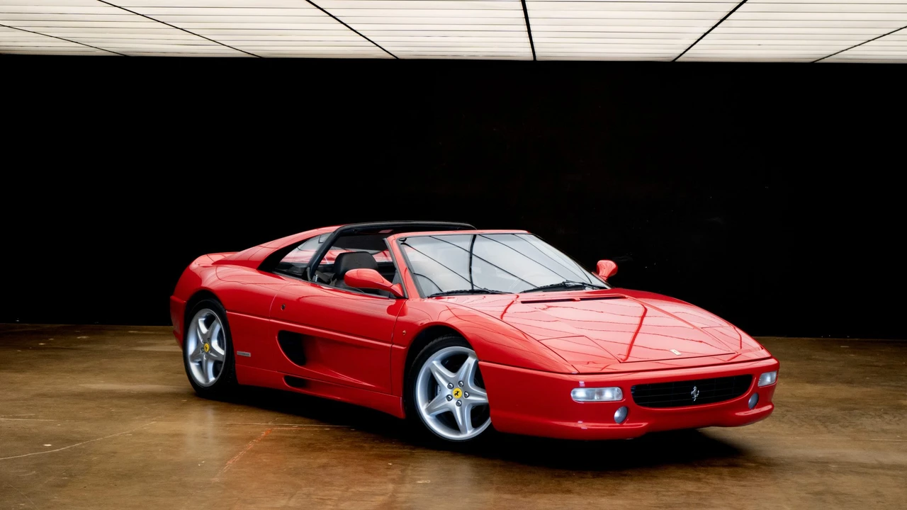 1995 Ferrari F355 GTS - Image 16 of 31