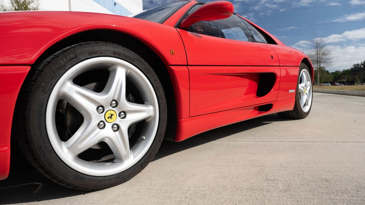 1995 Ferrari F355 GTS - Image 20 of 31