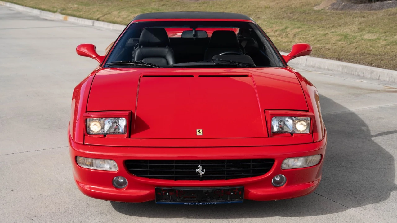 1995 Ferrari F355 GTS - Image 8 of 31