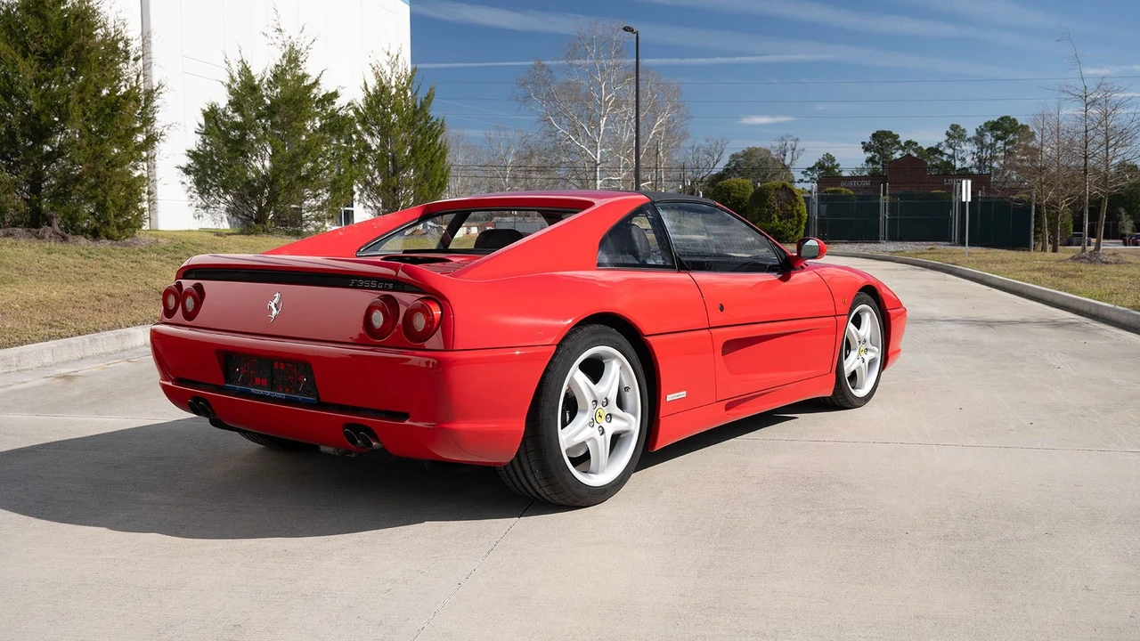 1995 Ferrari F355 GTS - Image 6 of 31