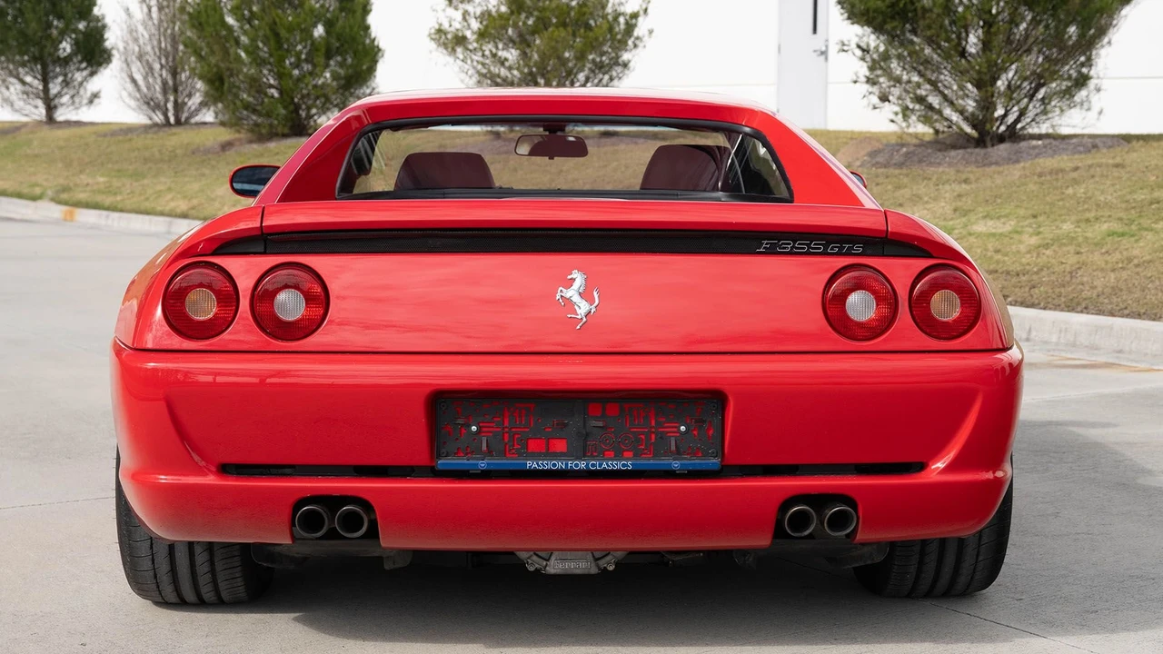 1995 Ferrari F355 GTS - Image 13 of 31