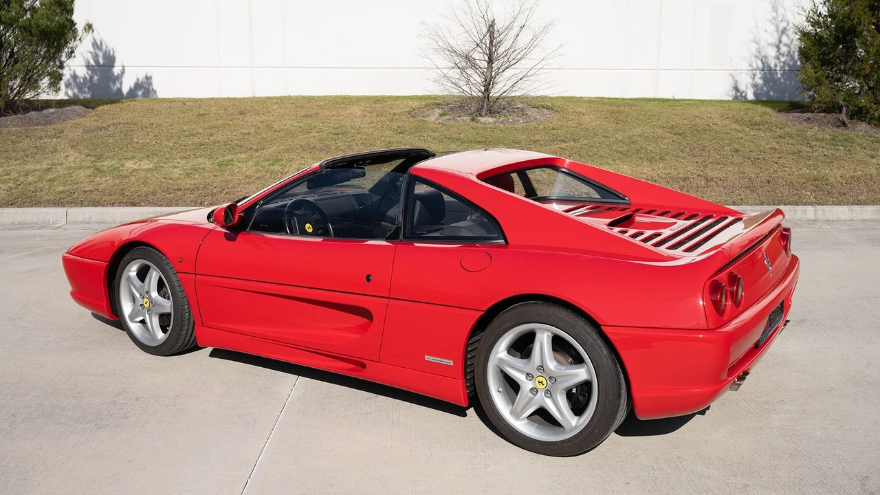1995 Ferrari F355 GTS - Image 3 of 31
